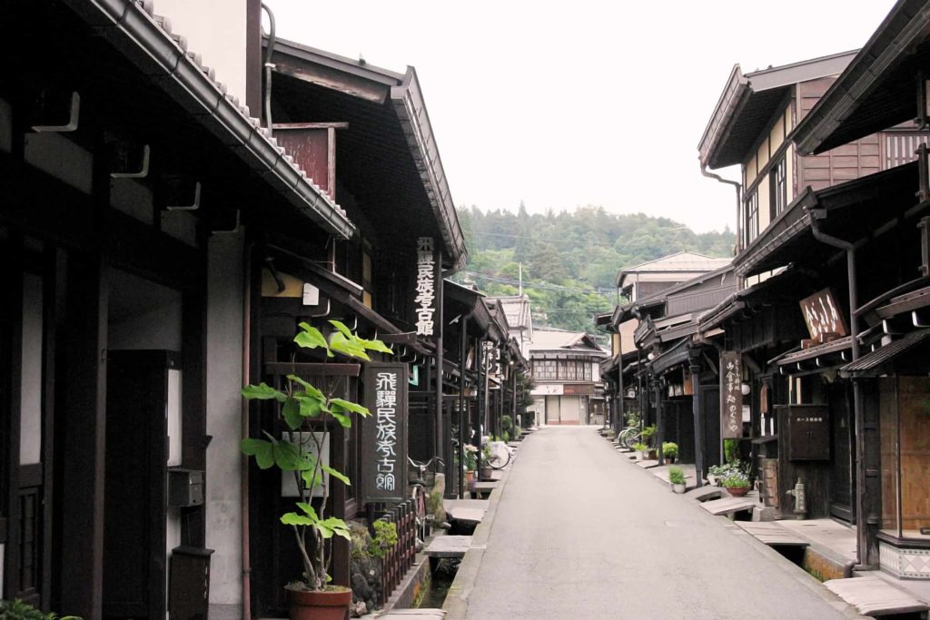 10 Amazingly Beautiful Small Villages in Japan